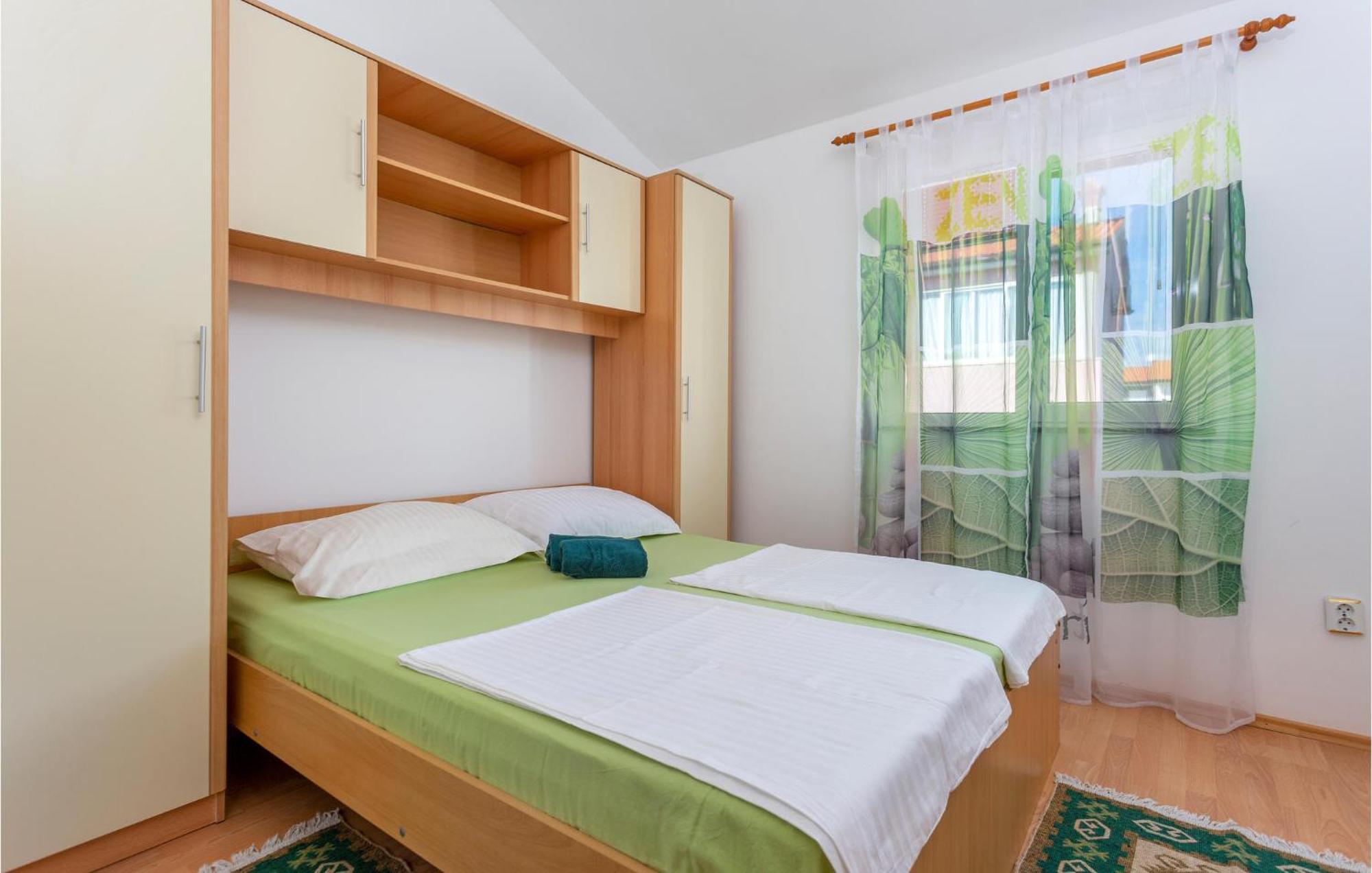 Beautiful Apartment In Krk With Kitchen Krk Town Luaran gambar