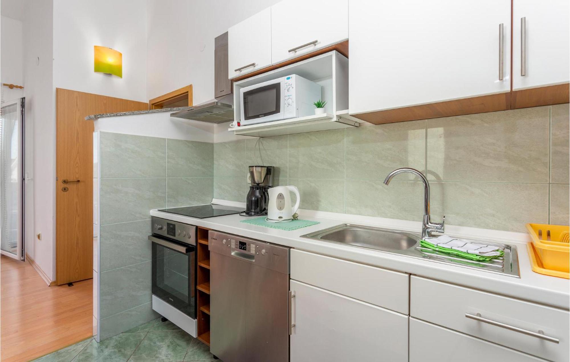 Beautiful Apartment In Krk With Kitchen Krk Town Luaran gambar